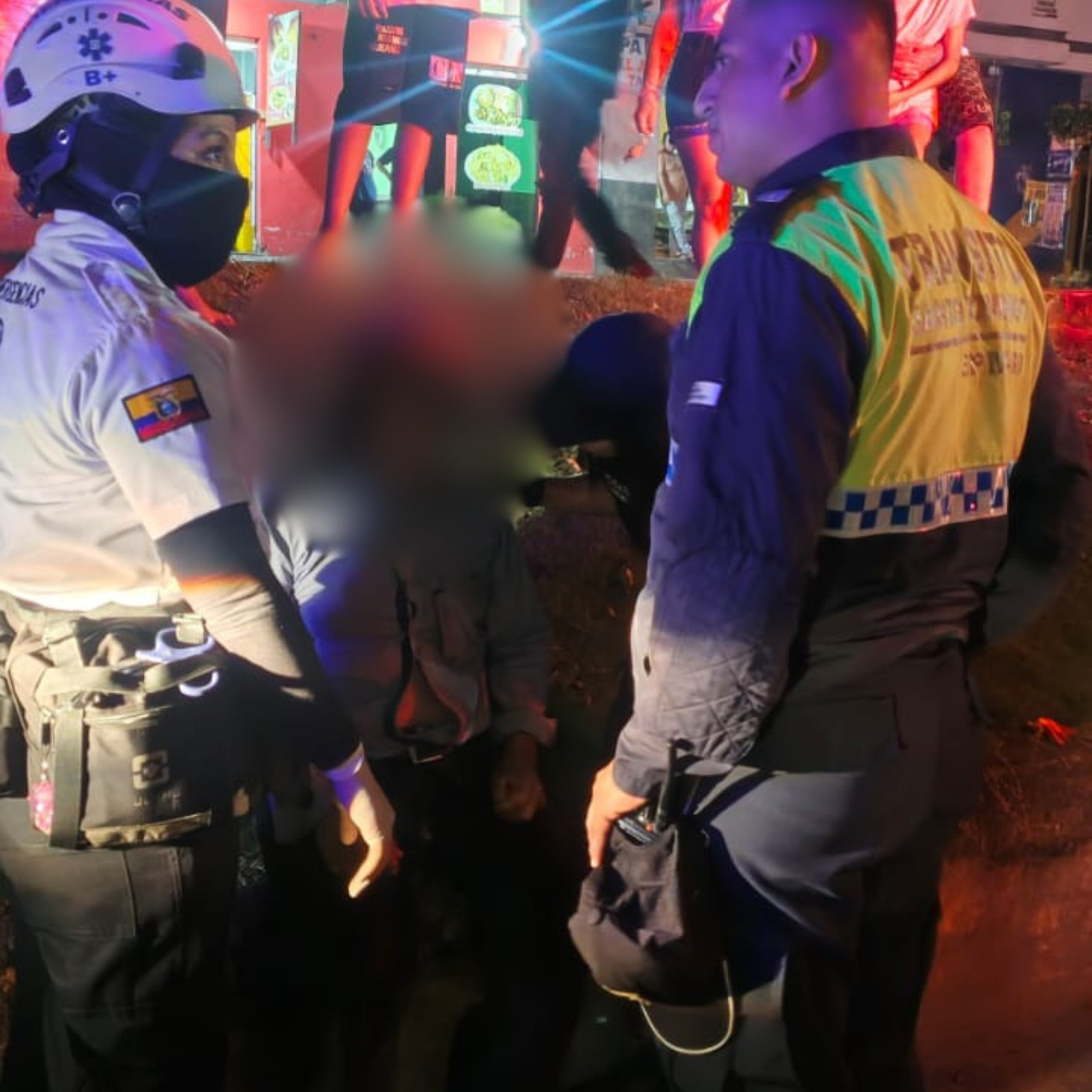 Voluntarios brindaron atención prehospitalaria a un adulto mayor en Santo Domingo