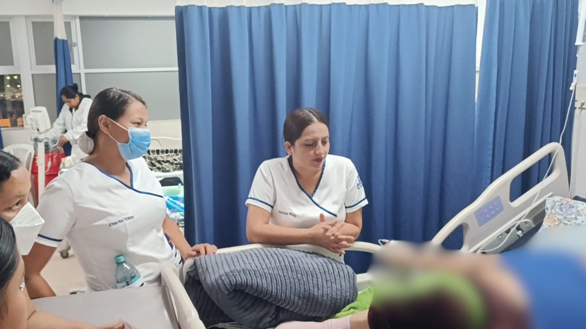 ESTUDIANTES DE CONSULTING GROUP ECUADOR FORTALECEN SU FORMACIÓN EN UN ENTORNO HOSPITALARIO REAL