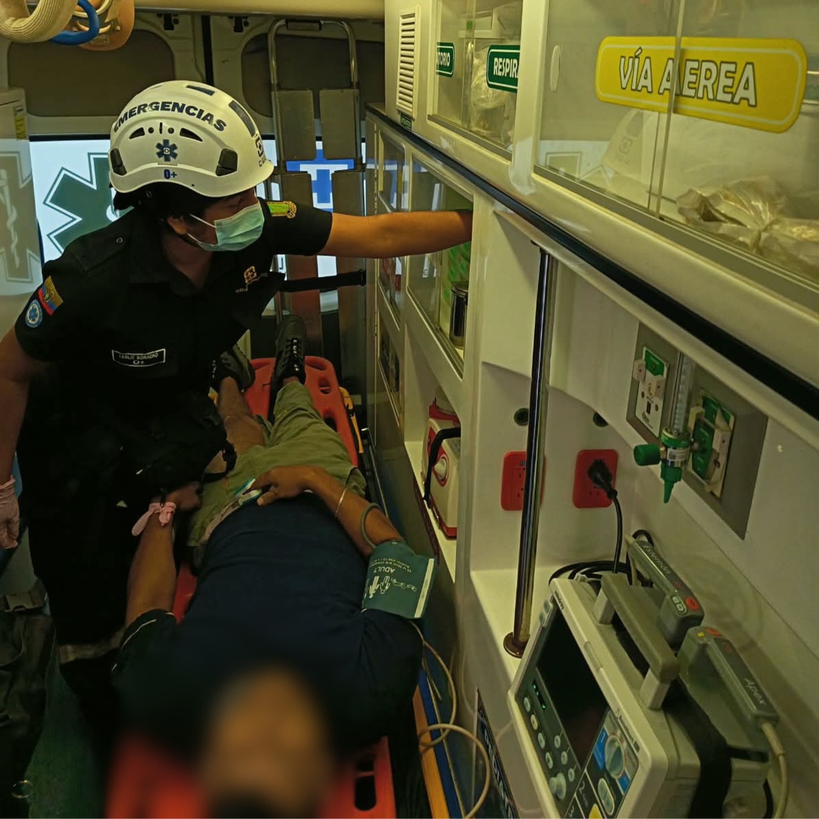 PARAMÉDICOS VOLUNTARIOS ATENDIERON EMERGENCIA EN LA URBANIZACIÓN EL PORTÓN