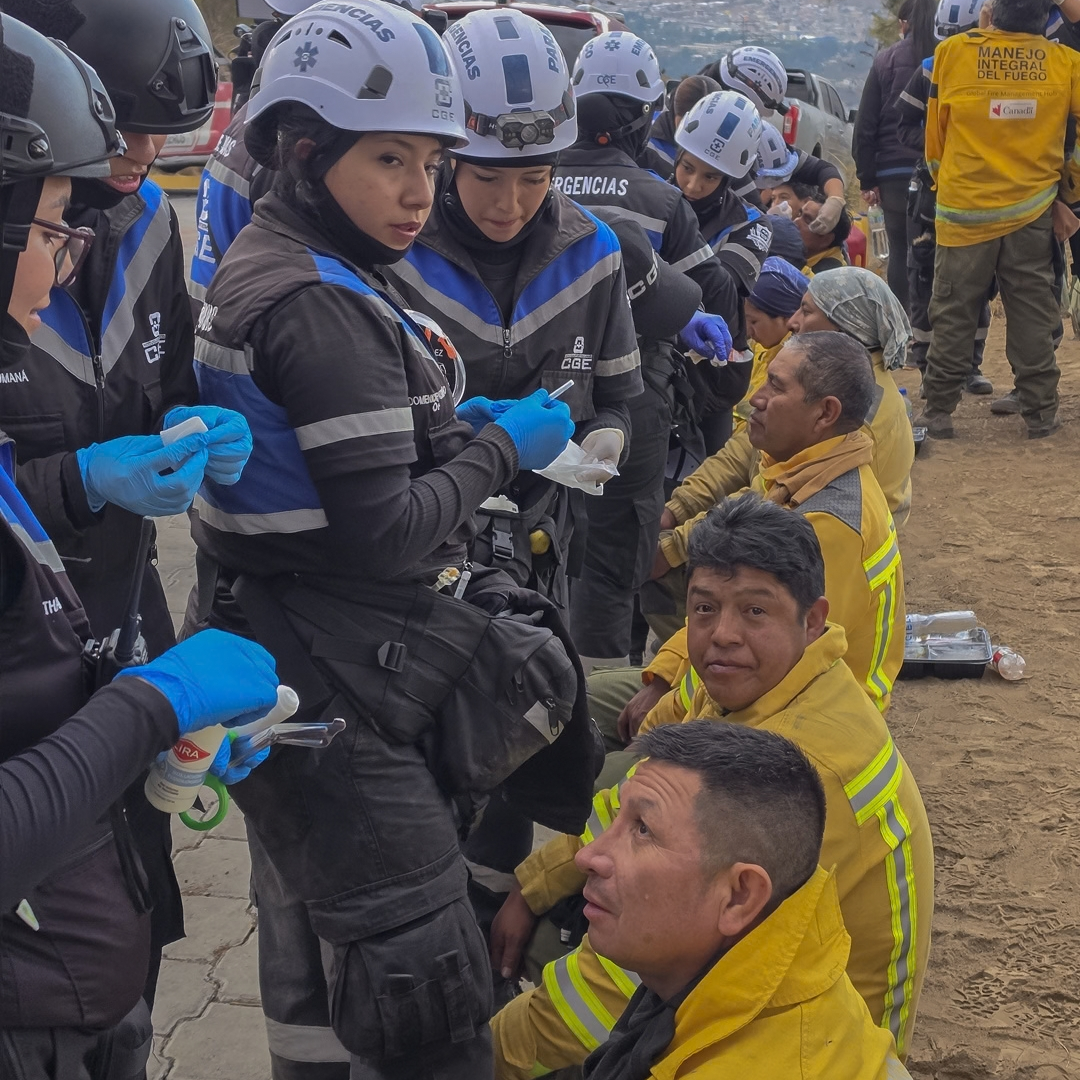 Volutarios de Consulting Group Ecuador mantienen su labor solidaria frente a los incendios forestales